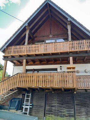 Exterior - Apartment 'Heinz Romes' with Shared Terrace, Balcony and Wi-Fi (Wimbach)