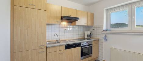 Køleskab, ovn, kogeplade, opvaskemaskine