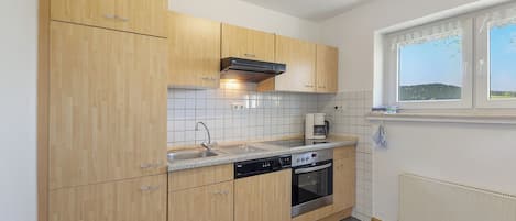 Refrigerador, horno, placa de cocina, lavavajillas