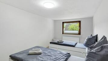 1 makuuhuone, silitysrauta/-lauta, ilmainen Wi-Fi, vuodevaatteet