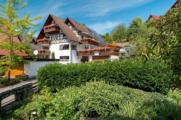 Exterior - Apartment 'Heimatliebe, 51 Qm' with Shared Terrace, Shared Garden and Wi-Fi (Sasbachwalden)