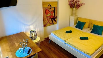 1 bedroom, iron/ironing board, free WiFi, bed sheets