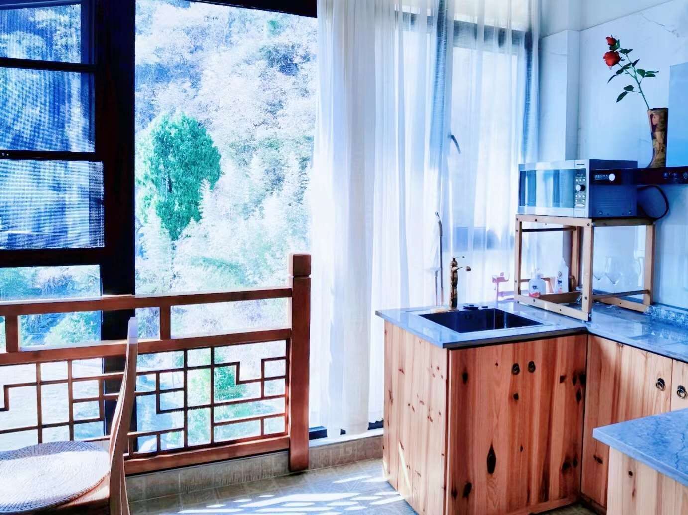 Appartement Duplex Luxe, patio, vue montagne