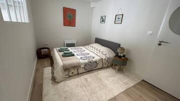 1 bedroom, iron/ironing board, WiFi, bed sheets