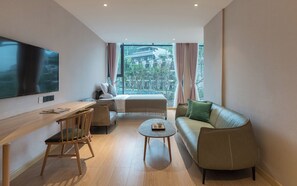 Family Suite, River View | Free WiFi - YANGSHUO SY TIME HOTEL (Guilin)