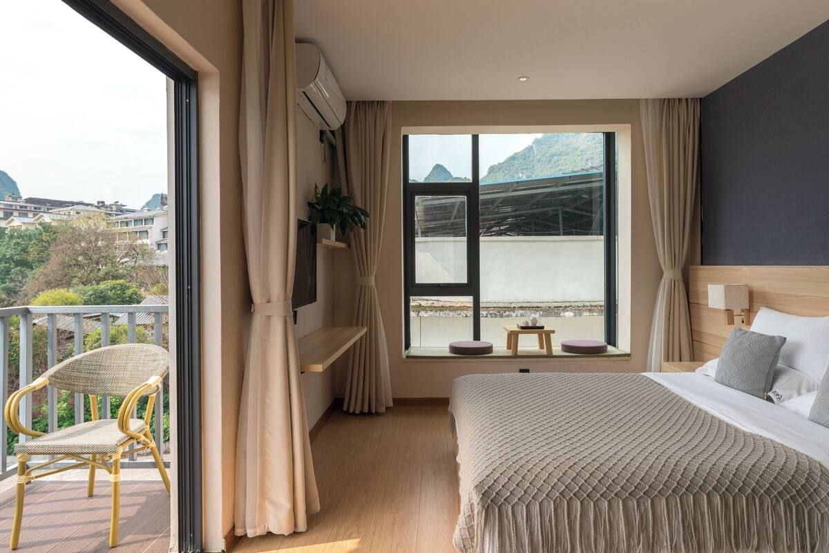 City Double Room, Balcony, River View