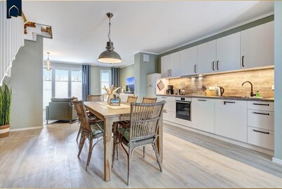 Modern vacation home with garden - 700 m to the beach and 300 m to the lake