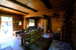 Deluxe Cottage, Sauna, River View | Living area