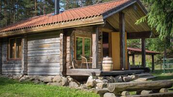 Comfort Cottage, River View | 1 bedroom, individually decorated, individually furnished