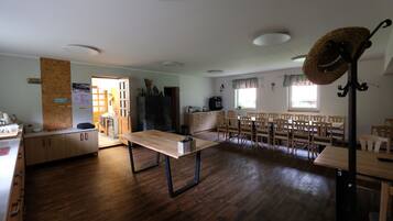 Daily full breakfast for a fee