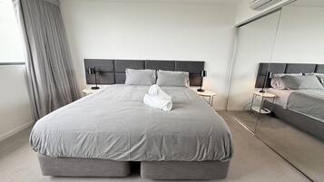 1 bedroom, desk, iron/ironing board, free WiFi