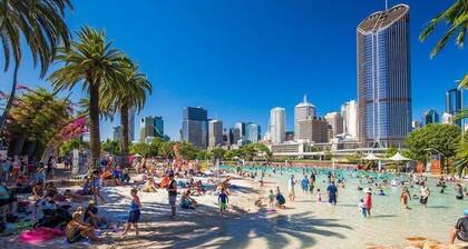 Boutique Hamilton Stay Port Side