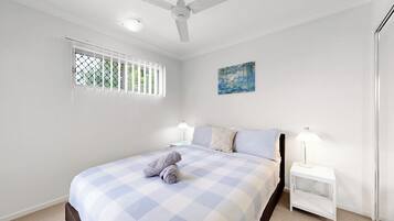 2 bedrooms, desk, iron/ironing board, free WiFi