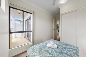 2 dormitoris, escriptori, planxa i posts de planxar i wifi gratuïta 