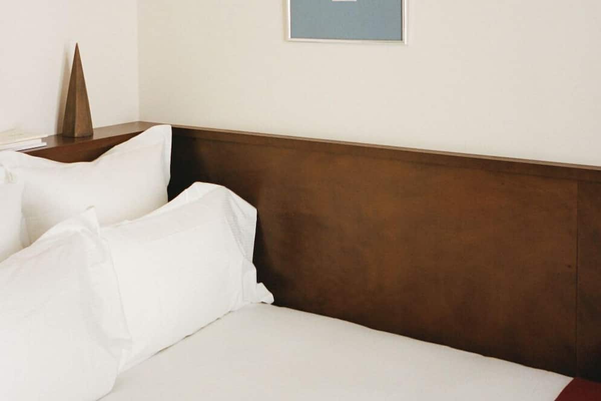 Doppelzimmer zur Einzelnutzung | 1 Schlafzimmer, hochwertige Bettwaren, Daunenbettdecken