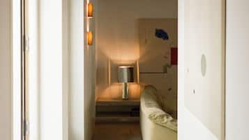 Coin salon dans le hall