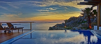 My Rental Homes - Sunkiss Villa with infinity pool and sea view