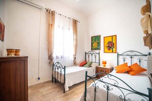5 camere, ferro/asse da stiro, culla da viaggio, Wi-Fi gratuito