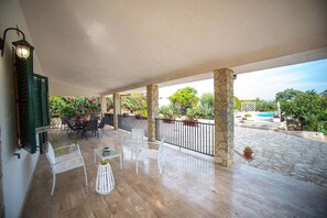 Outdoor dining - Villa La Randa with pool - My Rental Homes (Castellammare Del Golfo)