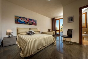 5 bedrooms, iron/ironing board, travel crib, free WiFi