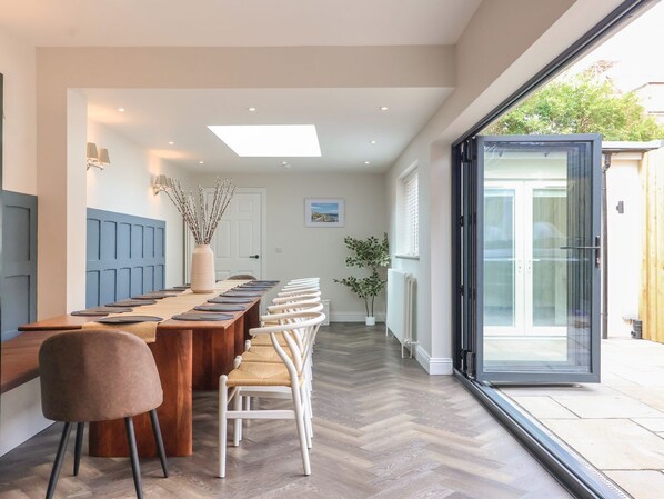 Dining - Coral Villa (Bridlington)