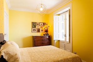 2 chambres, fer et planche à repasser, lit parapluie, Wi-Fi gratuit