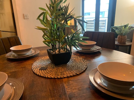 Apartment | Dining