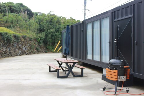 Compact Container 29 sq.m.] 1 to 4 persons 40 Ft.