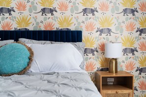 5 habitaciones, tabla de planchar con plancha y wifi gratis