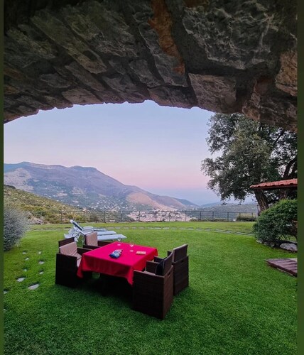 Deluxe Panoramic Villa on Gaeta Gulf