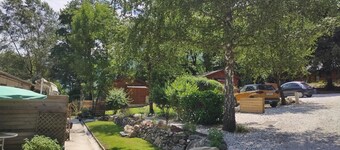 Comfortable 2-person studio