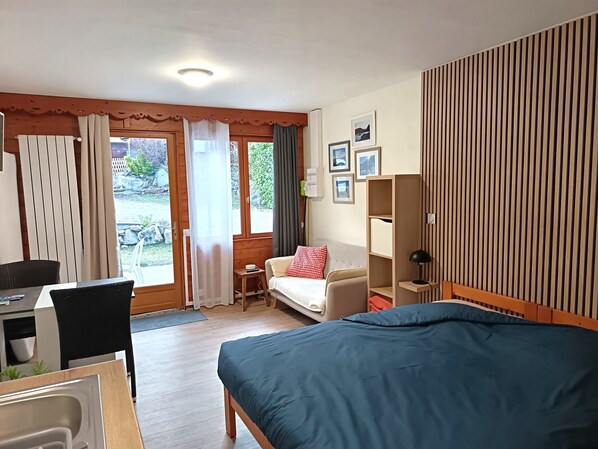 1 habitación, wifi y ropa de cama