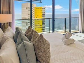 3 bedrooms, desk, iron/ironing board, travel cot