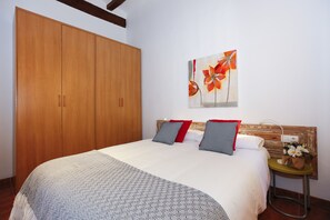 Bügeleisen/Bügelbrett, kostenloses WLAN, Bettwäsche