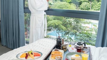 Room service – dining