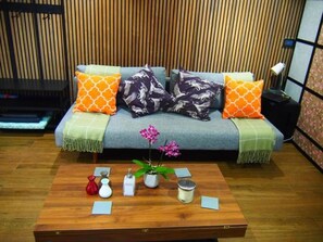 Living area - Central 2B Sleep3 Gem-zen Courtyard, Late Checkout (Frome)