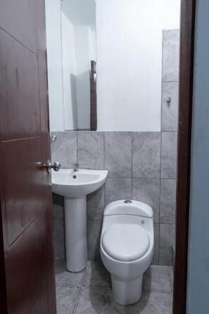 Shower, free toiletries, towels, soap