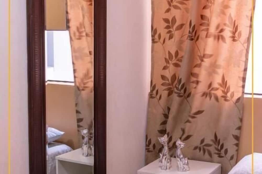 Hostal Paracas I