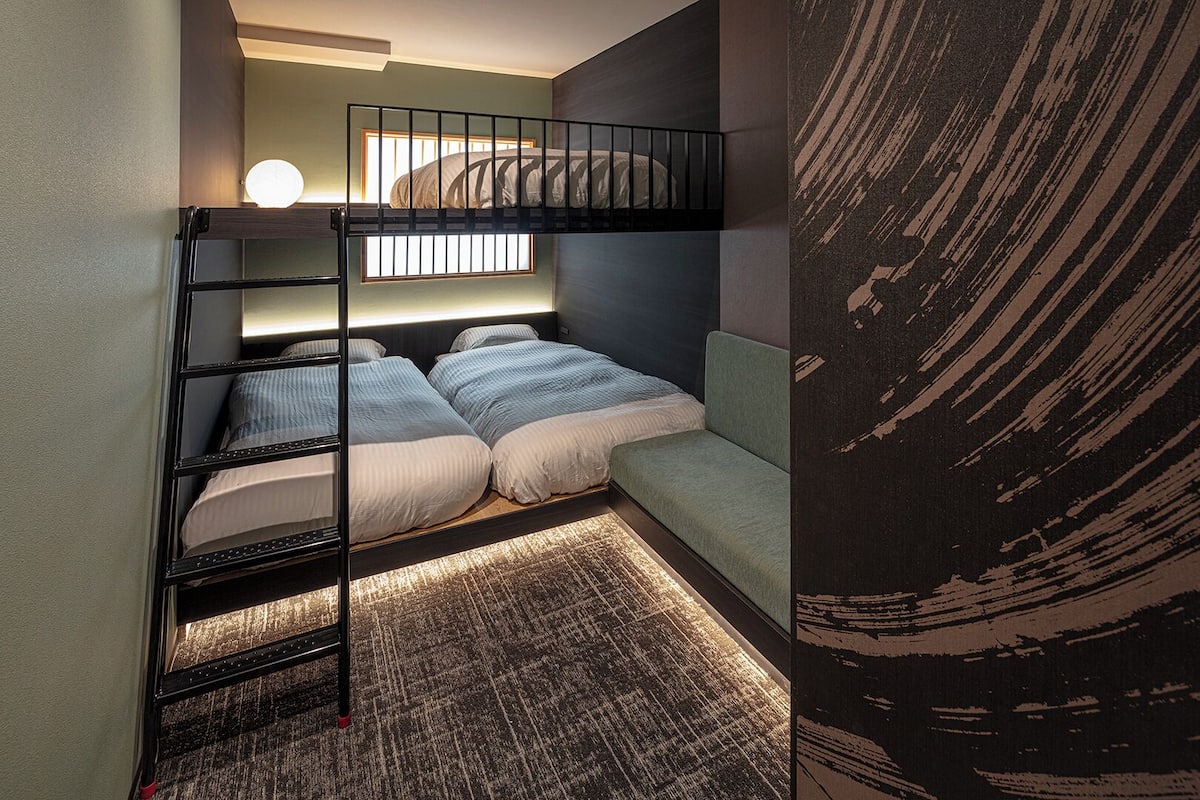 Basic Triple Room | 1 bedroom, free WiFi, bed sheets
