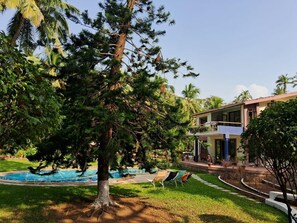 Udendørs pool