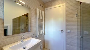 تجهيزات دش، مناشف