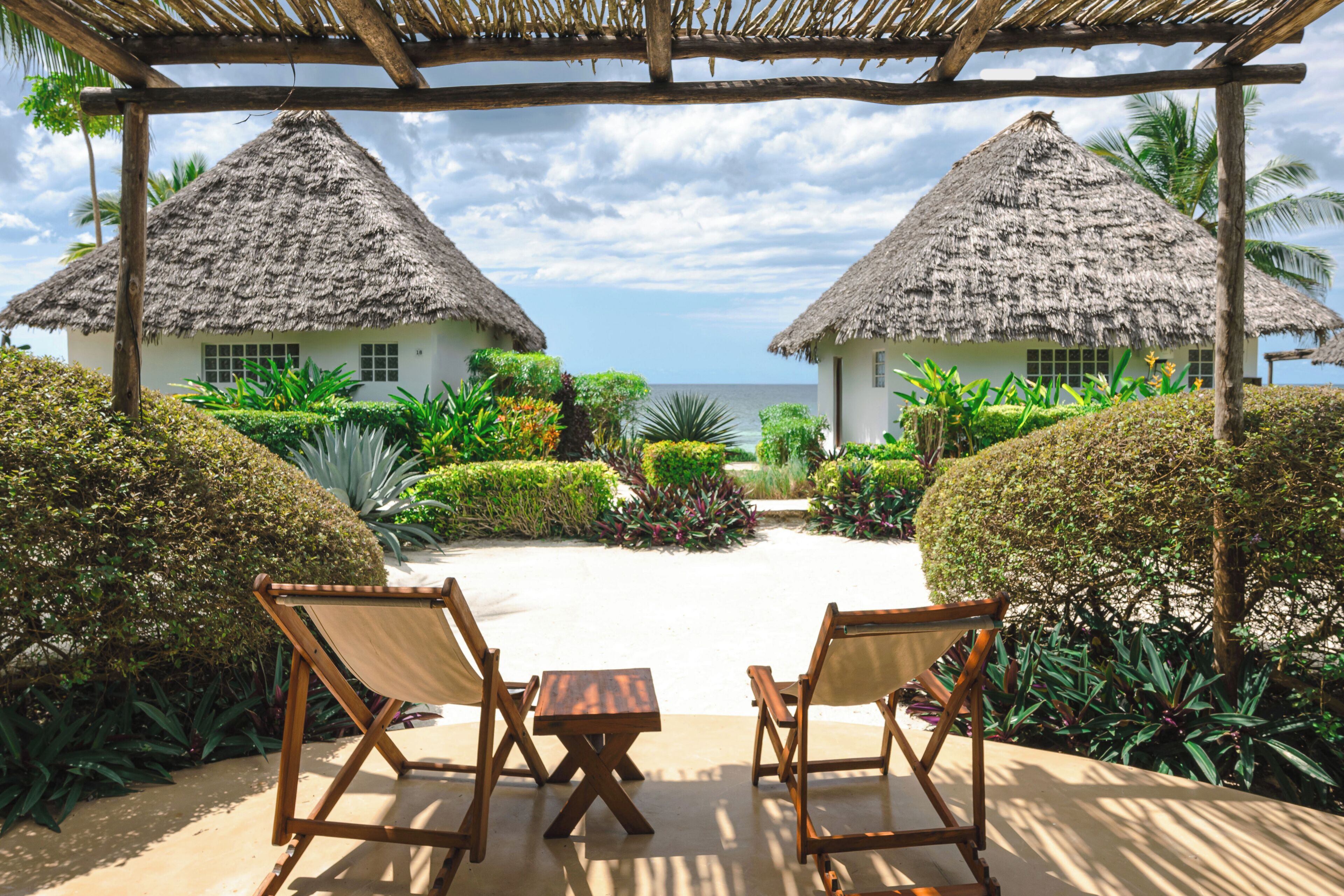 Classic Double or Twin Room, Partial Ocean View | In-room safe, iron/ironing board (on request), WiFi (free)