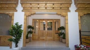 Fachada de la propiedad