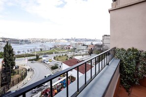 Property grounds - Balat 5 (Fatih)