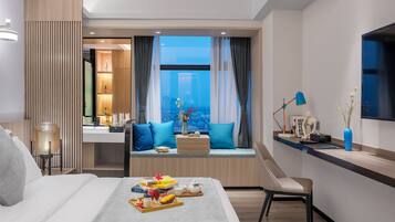 Business Double Room, City View | Desk, laptop workspace, blackout drapes, soundproofing