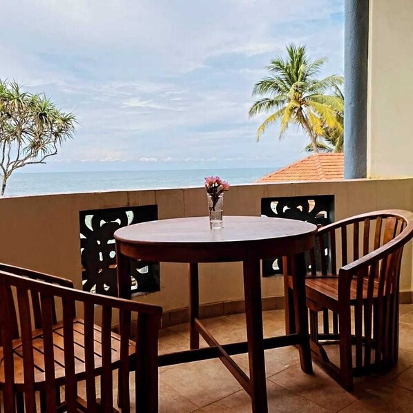 In-room safe, iron/ironing board, free WiFi - New Casa Marc (Induruwa)