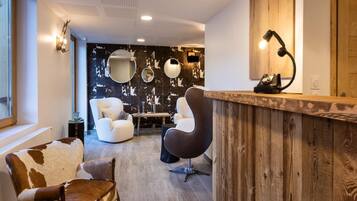 Apartment | Meja sambut tetamu