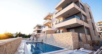 Meridian Pool Residences