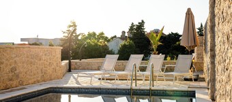 Meridian Pool Residences