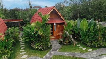 Soundproofing, free WiFi